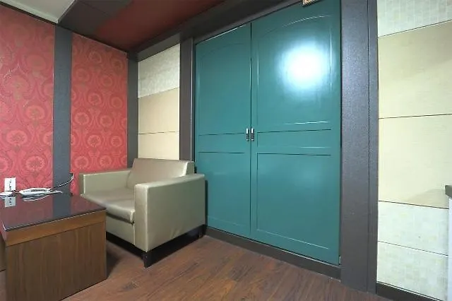 汽车旅馆 Busan City Hotel